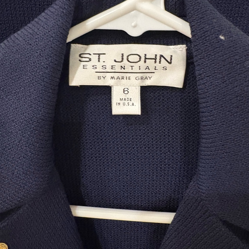 St. John Essentials Dark Blue Jacket and Pants set with gold buttons - Picture 2 of 3